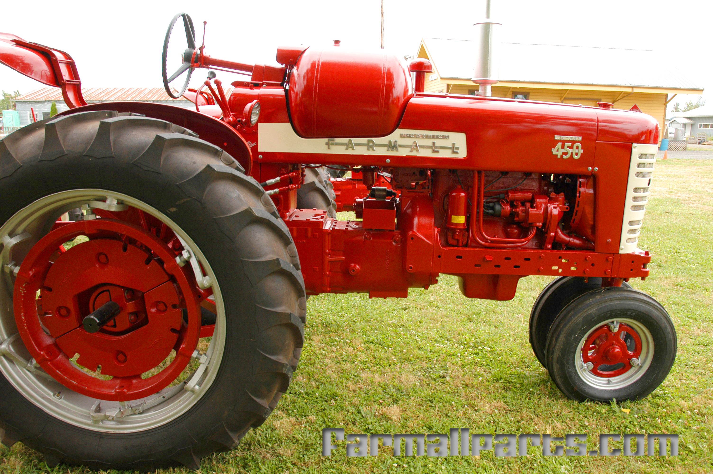 International Harvester Farmall McCormick Farmall 450 Propane Fuel