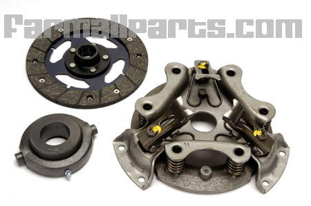  CLUTCH REPLACEMENT Kit 
  FITS IHC CUB with 6 1/2\ DIAMETER and 15/16\ hub  Includes pressure plate, CLUTCH Friction disc (10 spline), (graphite)Throw out Bearing

Dose not include pilot  bearing.
Core fee of $50 
This kit does not fit all cubs, so please measure your hub/output shaft and check your fly wheel for 6 bolt pattern.The 6 bolts are in three pairs 2\ apart.
 
     
