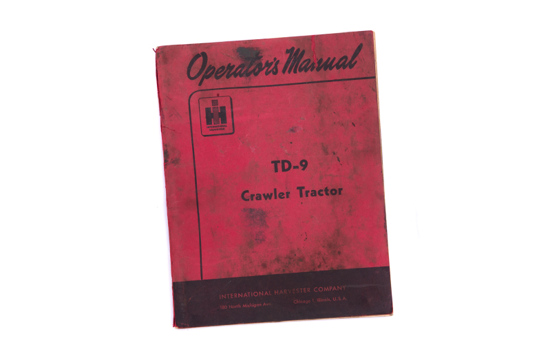TD-9 Crawler Tractor Operators manual