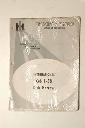 Operators Manual International Cub L-38 Disk Harrow