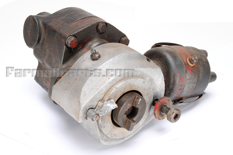Distributor and Live Hydraulic Pump Assembly from Farmall Super M