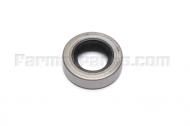 This goes on the speed lever shaft.