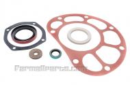 Kit includes the kidney shaped gasket, felt seal, axle gaskets, and axle oil seals necessary to re-seal one side of the Farmall H rear axle. Use this kit to eliminate oil leaks from seals or gaskets when rebuilding the tractor's rear end.